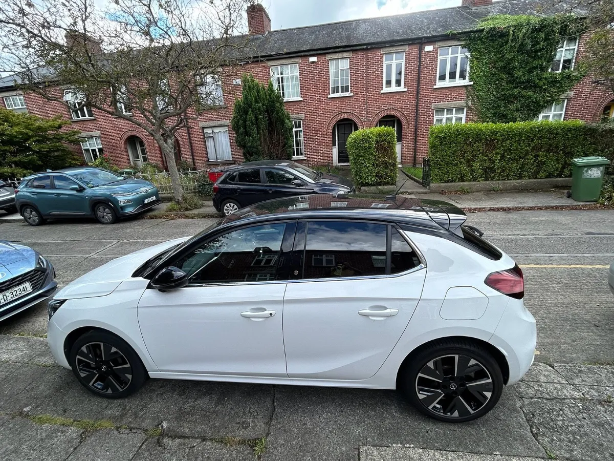 Opel Corsa Elite (top spec) - Image 3