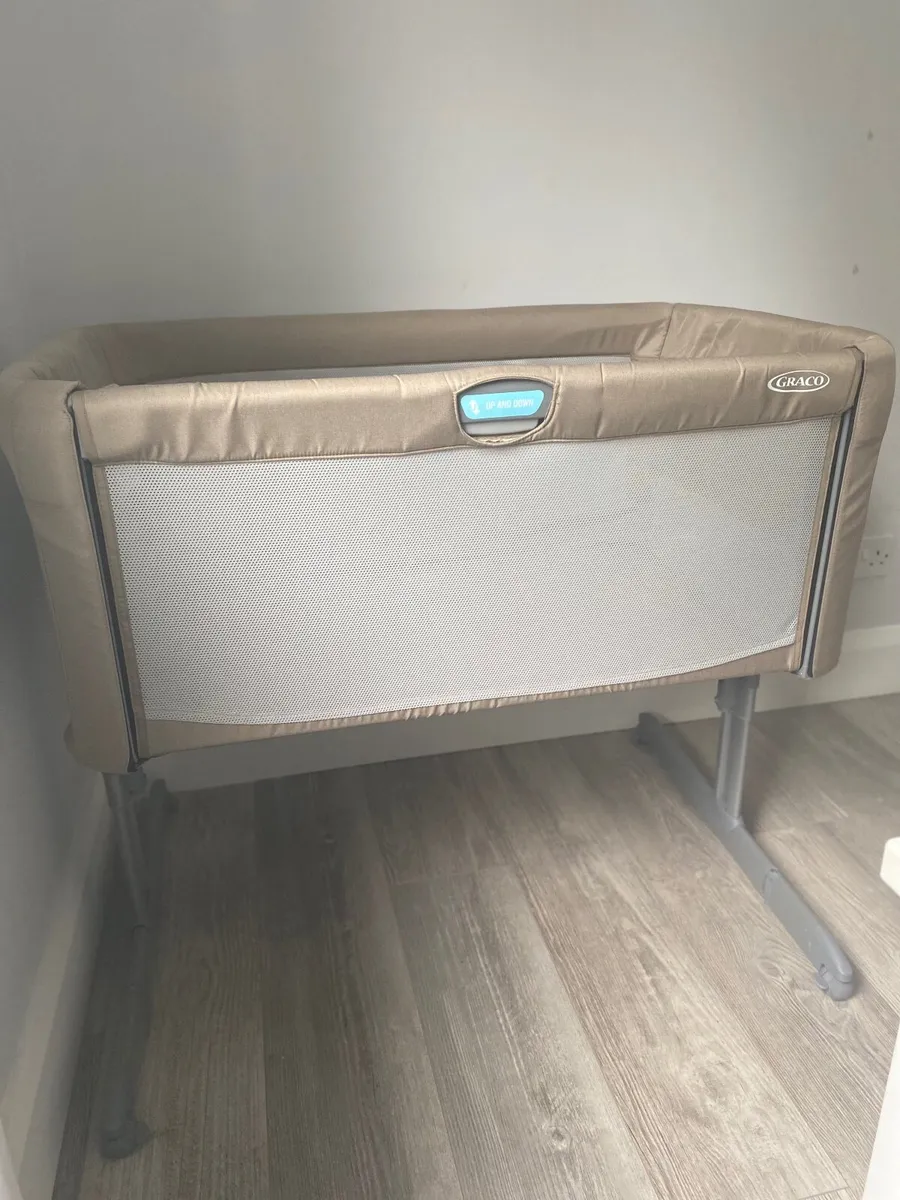 Cot - Image 1