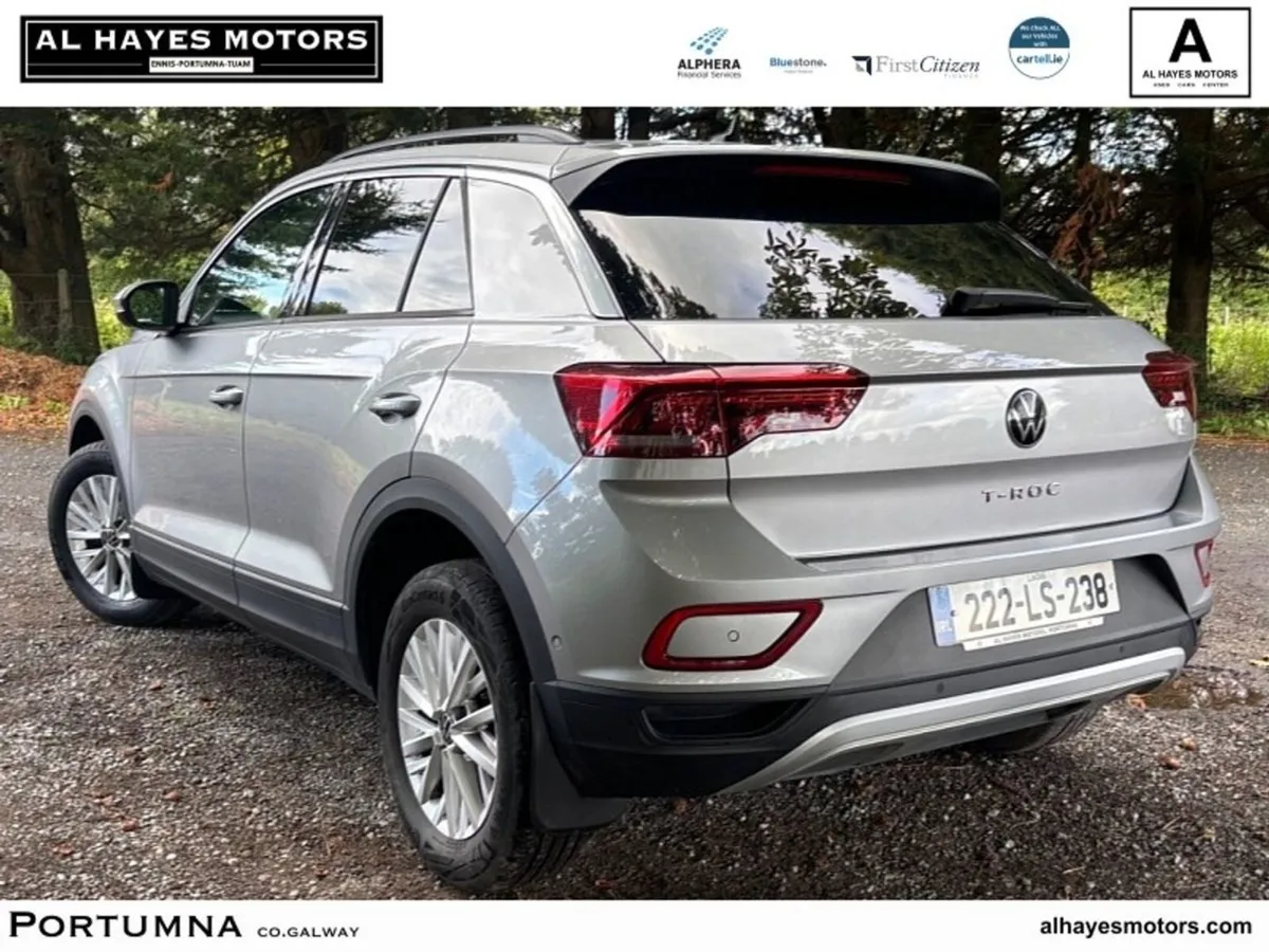 Volkswagen T-Roc 2022 Life 2.0 TDI 6speed 116BHP - Image 3