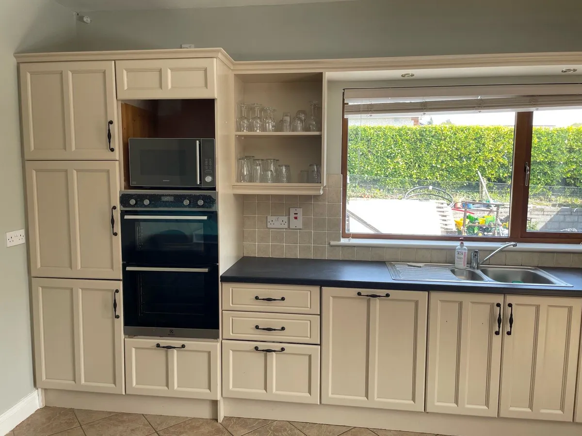 Kitchen - Image 3