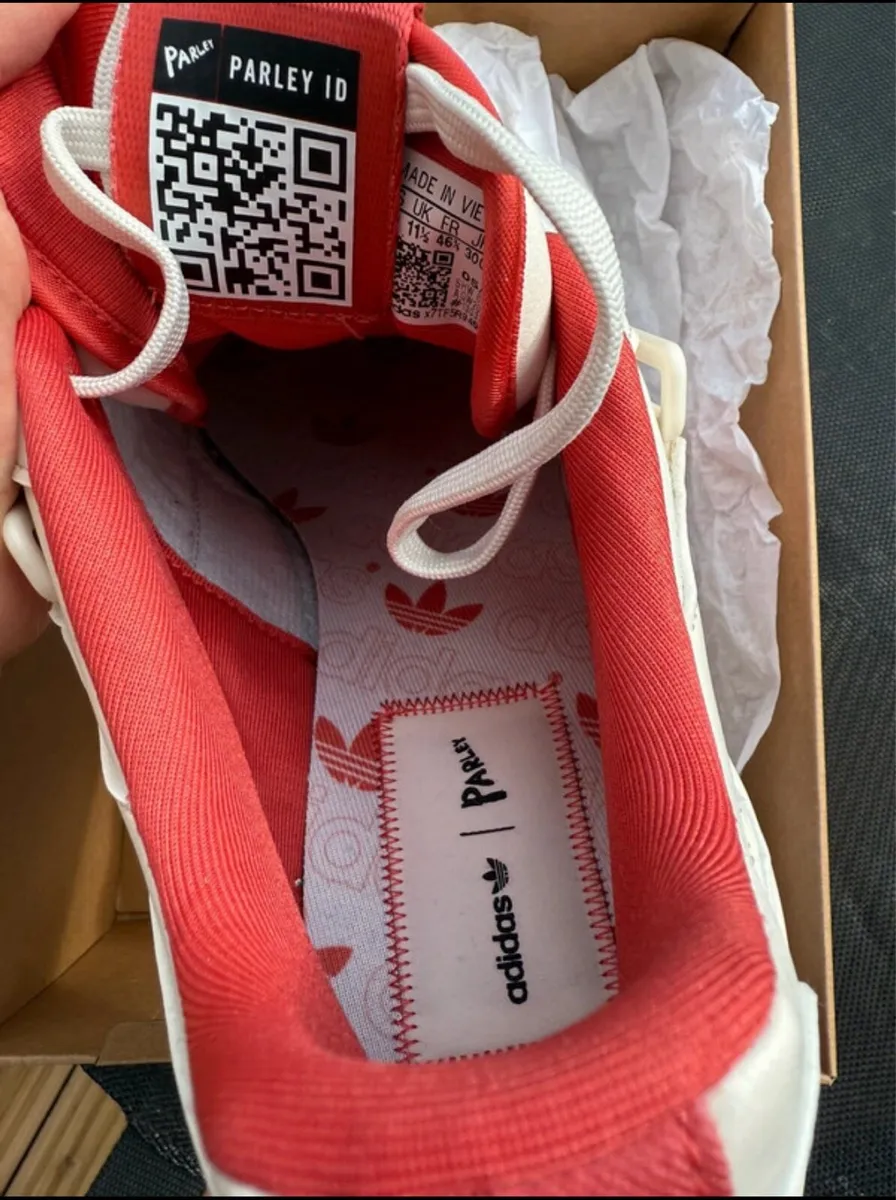adidas sneakers - Image 2