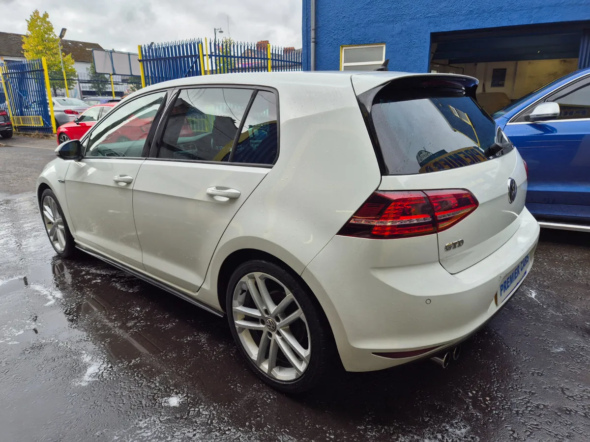 Volkswagen Golf 2016 - Image 3