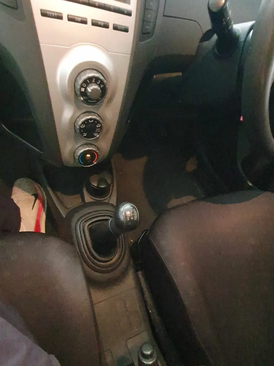 Toyota yaris nct low mileage - Image 4