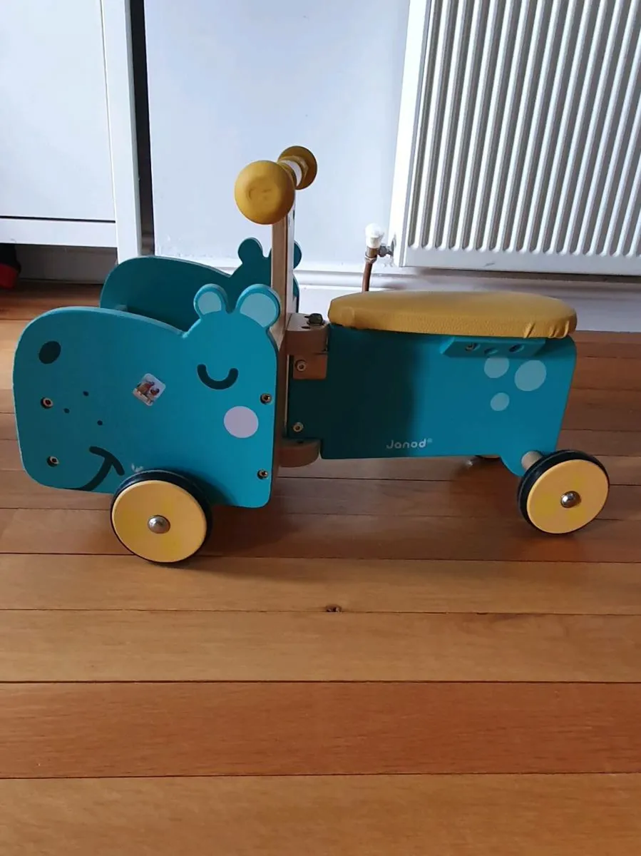 Janod Hippo Ride on - Image 2