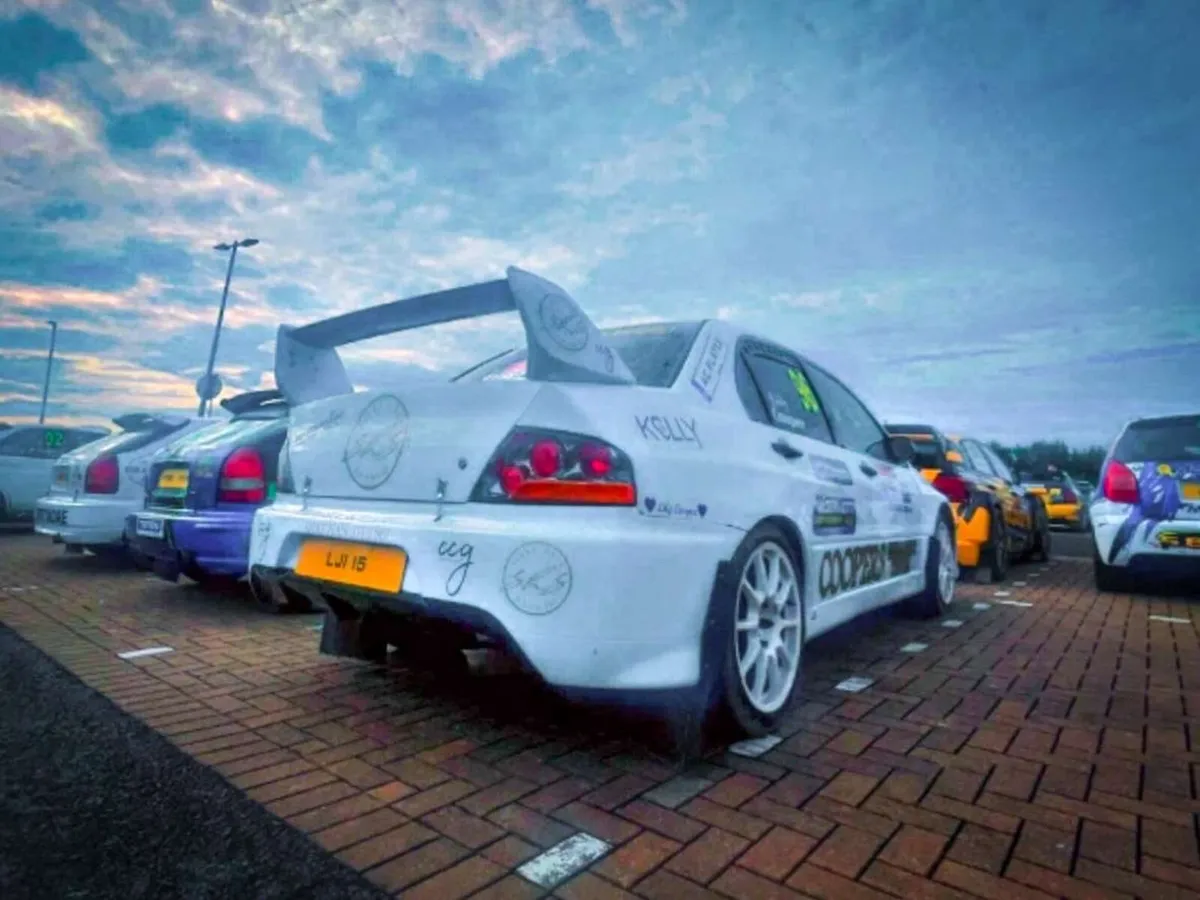 Mitsubishi Lancer Evo 9 - Image 3