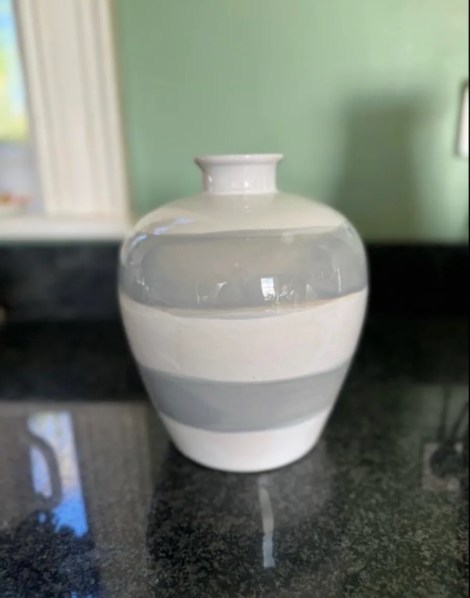 NEPTUNE Ellingham Vase Set - Image 4