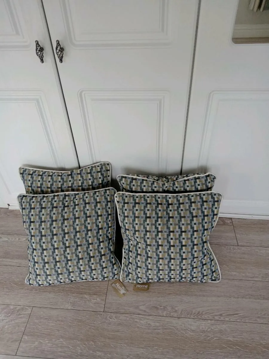 Cushions - Image 2