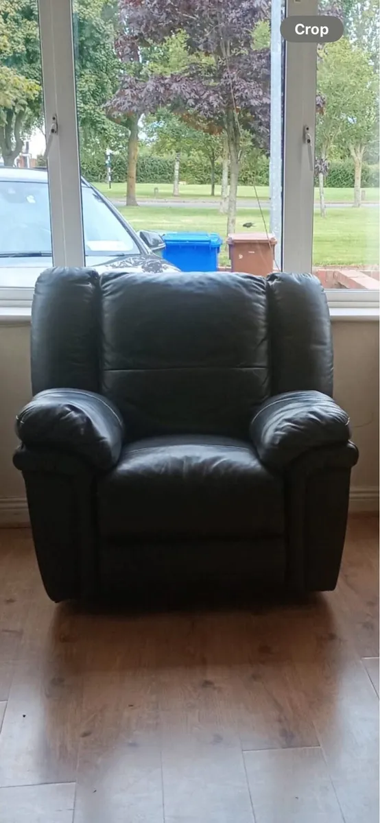 Black Leather Suite - Image 1