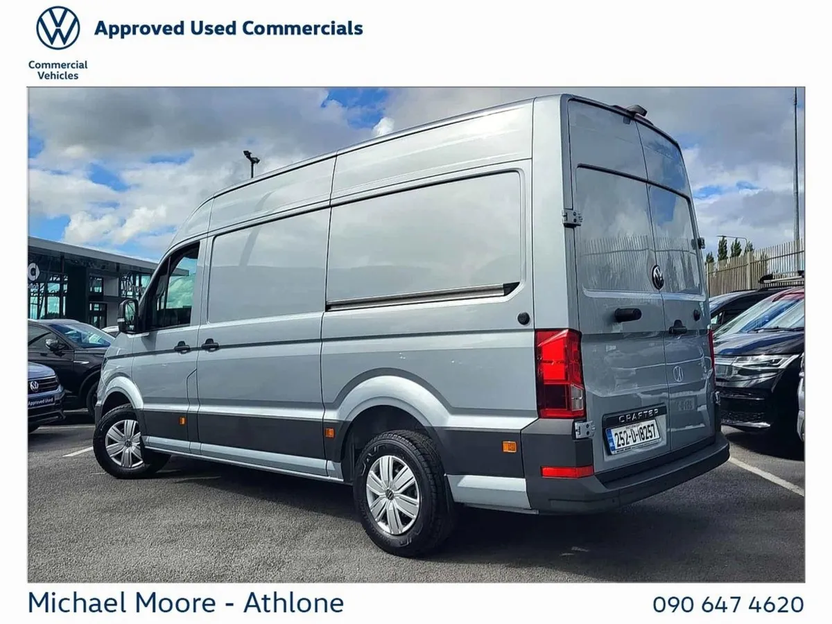 Volkswagen Crafter HL 35mwb 2.0 TDI 177BHP A8F Au - Image 3