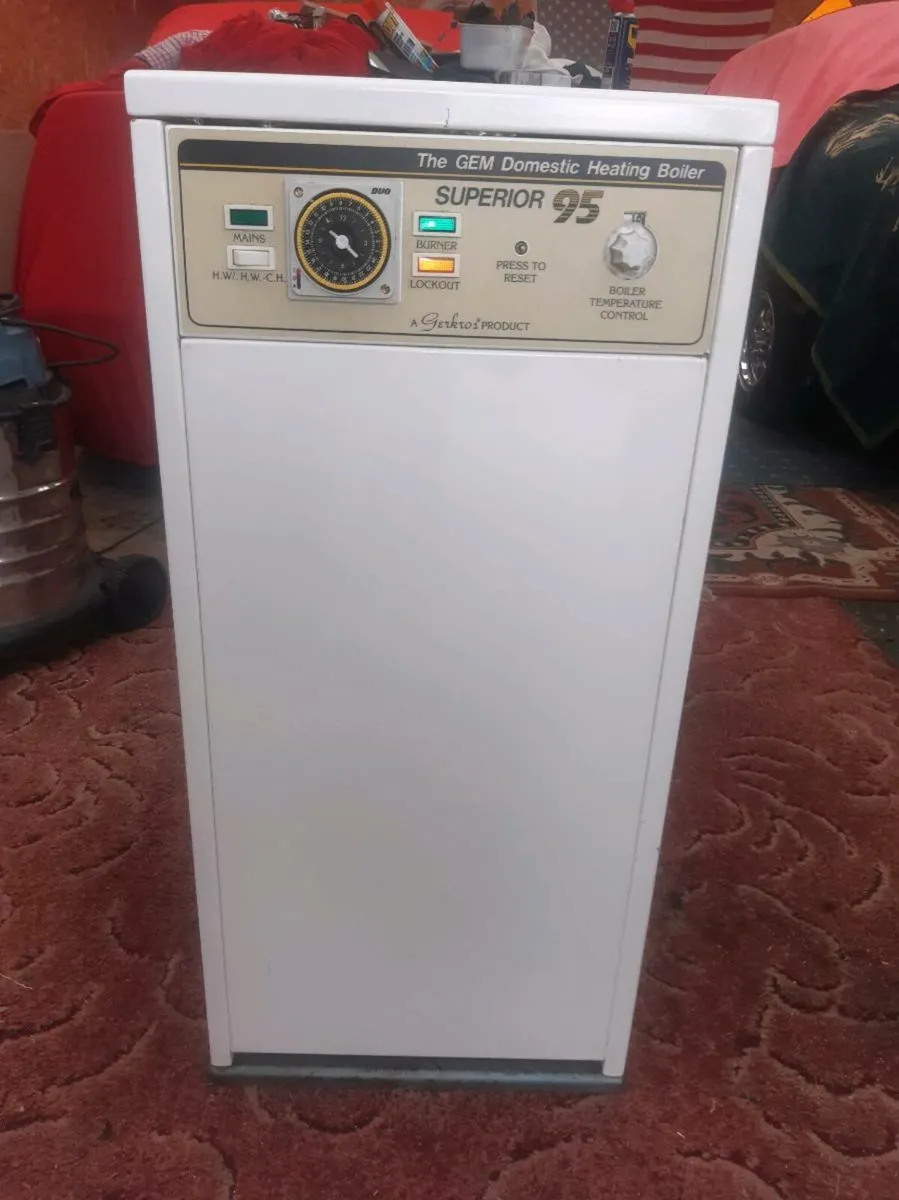 Oil boiler - Image 1