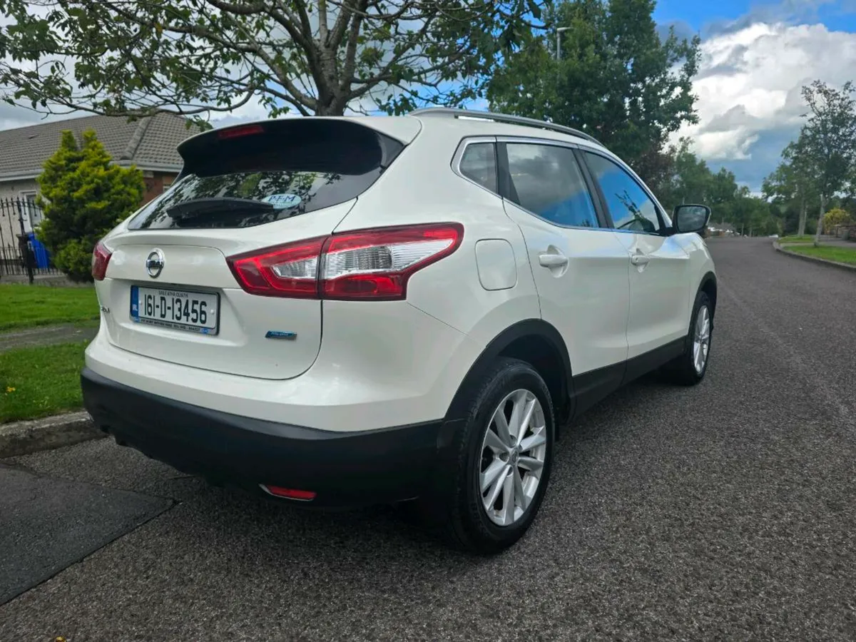 Nissan qashqai diesel Only 135km ( NCT and TAX) - Image 4