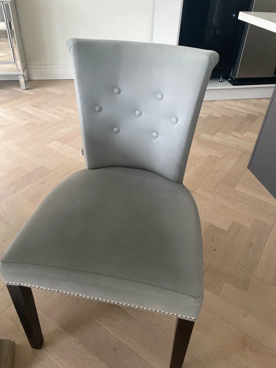 6 dining chairs - Image 1