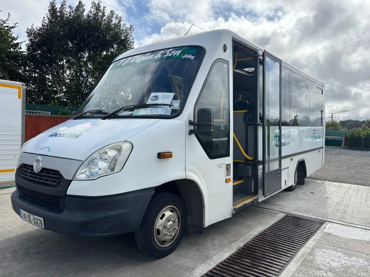 24 seater ready to work - Image 1