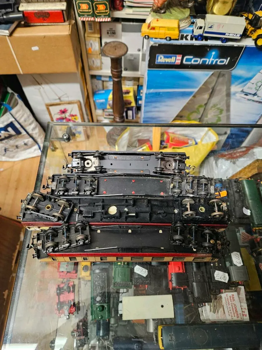 Hornby Triang TTR Carraiges Tinplate - Image 4