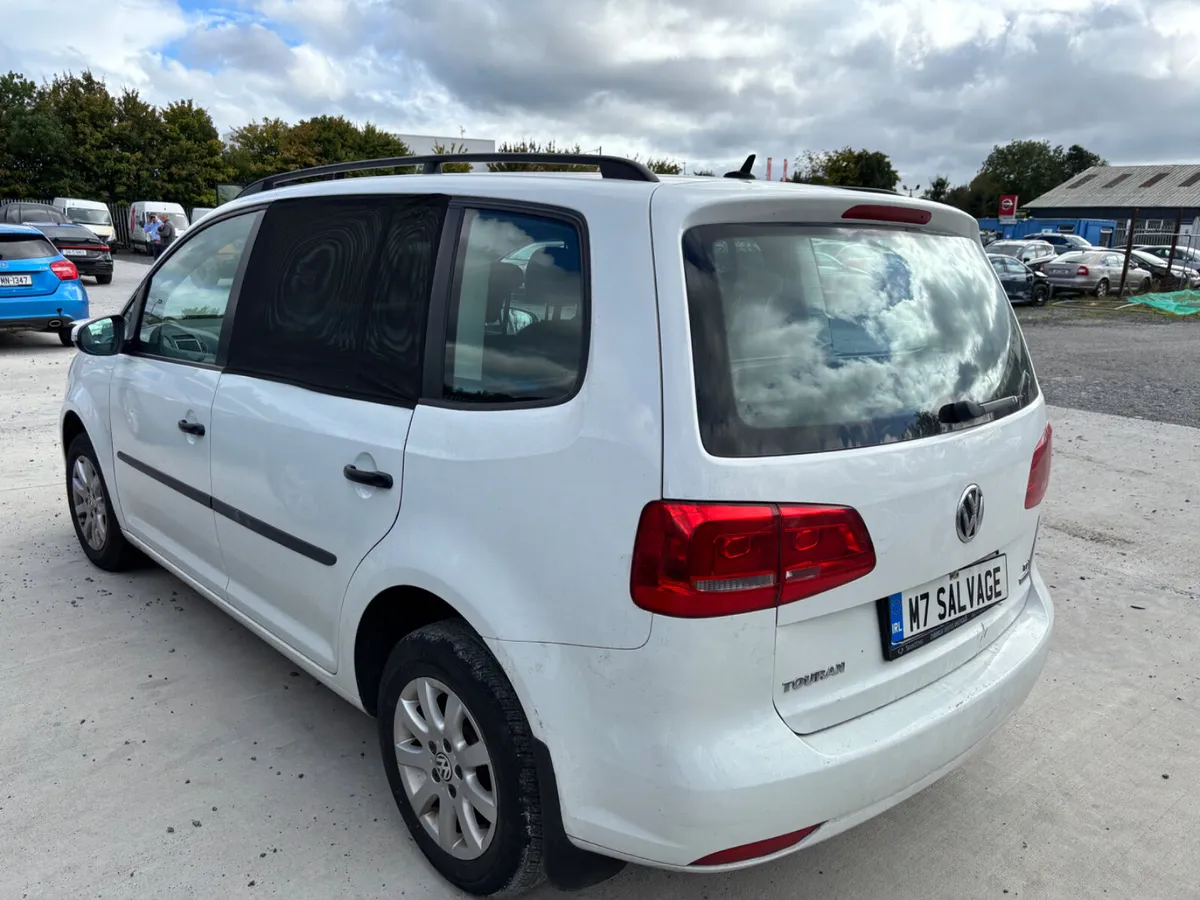 14 Touran 1.6 Tdi NCT+Tax 3/26 200km Drives - Image 4