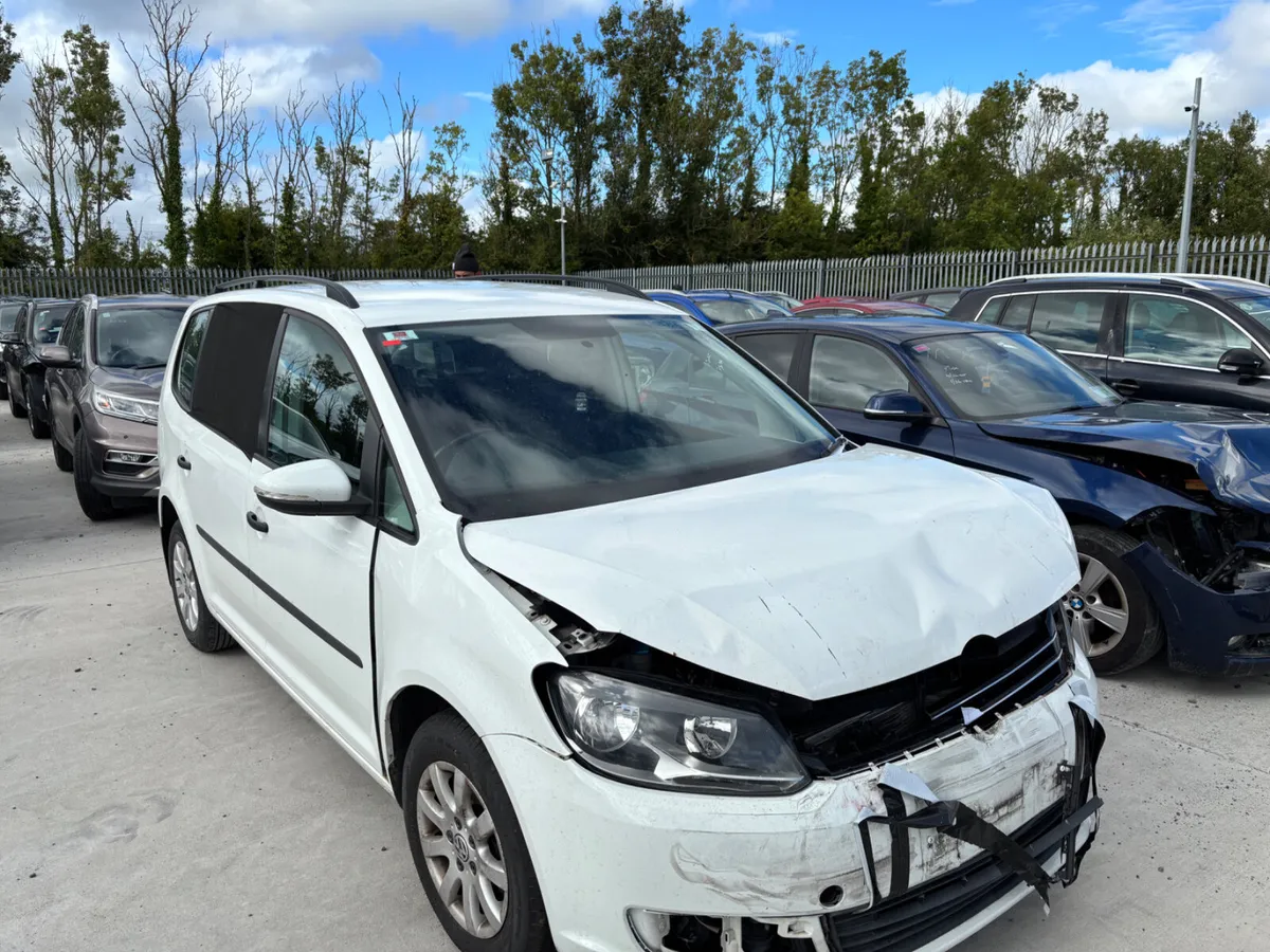 14 Touran 1.6 Tdi NCT+Tax 3/26 200km Drives - Image 2