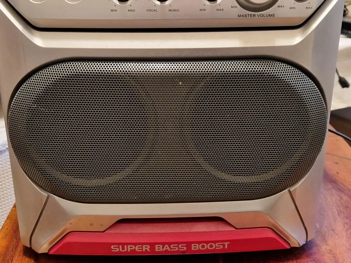 Goodmans XB-20CDG Karaoke Machine, CD & Twin Tapes - Image 3