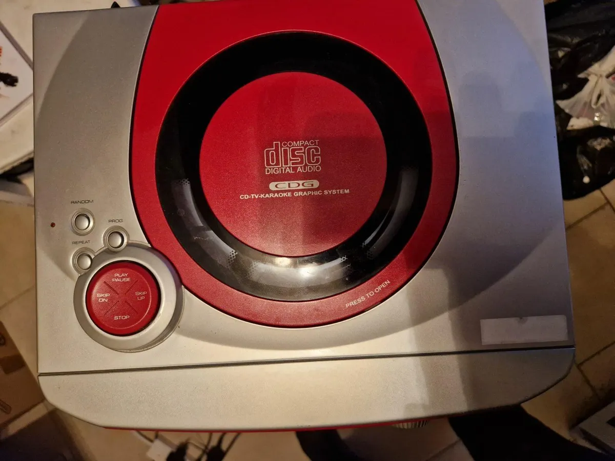 Goodmans XB-20CDG Karaoke Machine, CD & Twin Tapes - Image 4