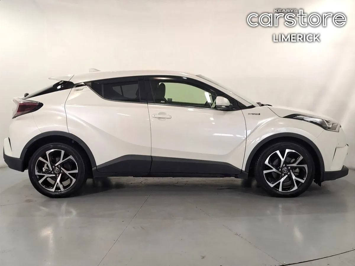 Toyota C-HR 1.8 PET Hybrid Auto - Image 2