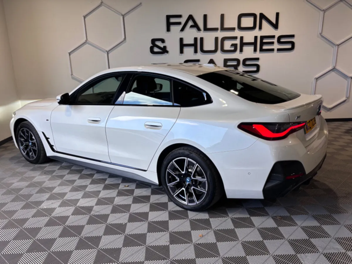 BMW I4 EDRIVE40 M SPORT 335BHP // 84 KwH BATTERY - Image 3