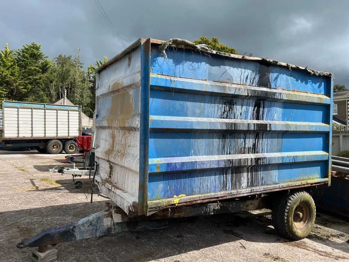 Tipping trailer - Image 2