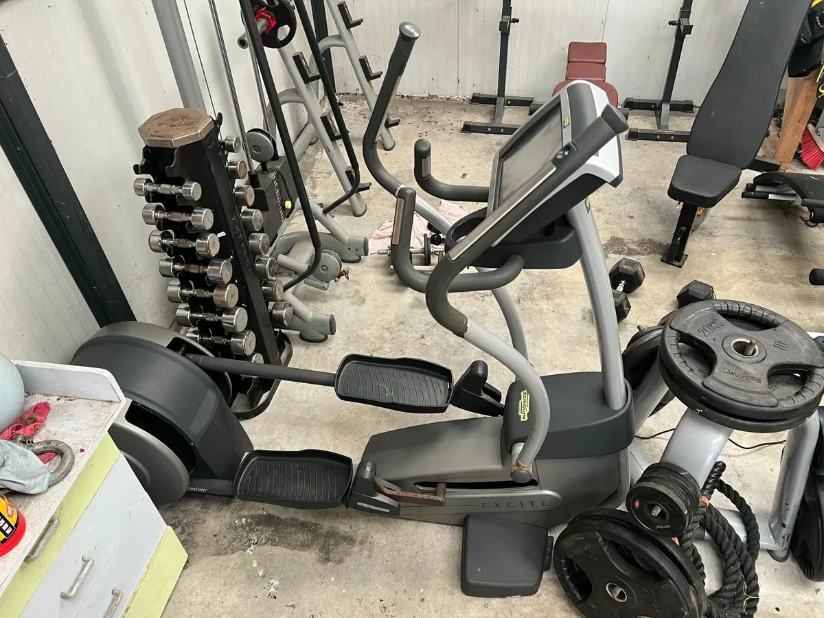 Cross Trainer - Image 4