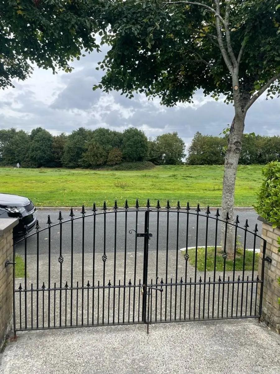 Driveway Gates - Image 2