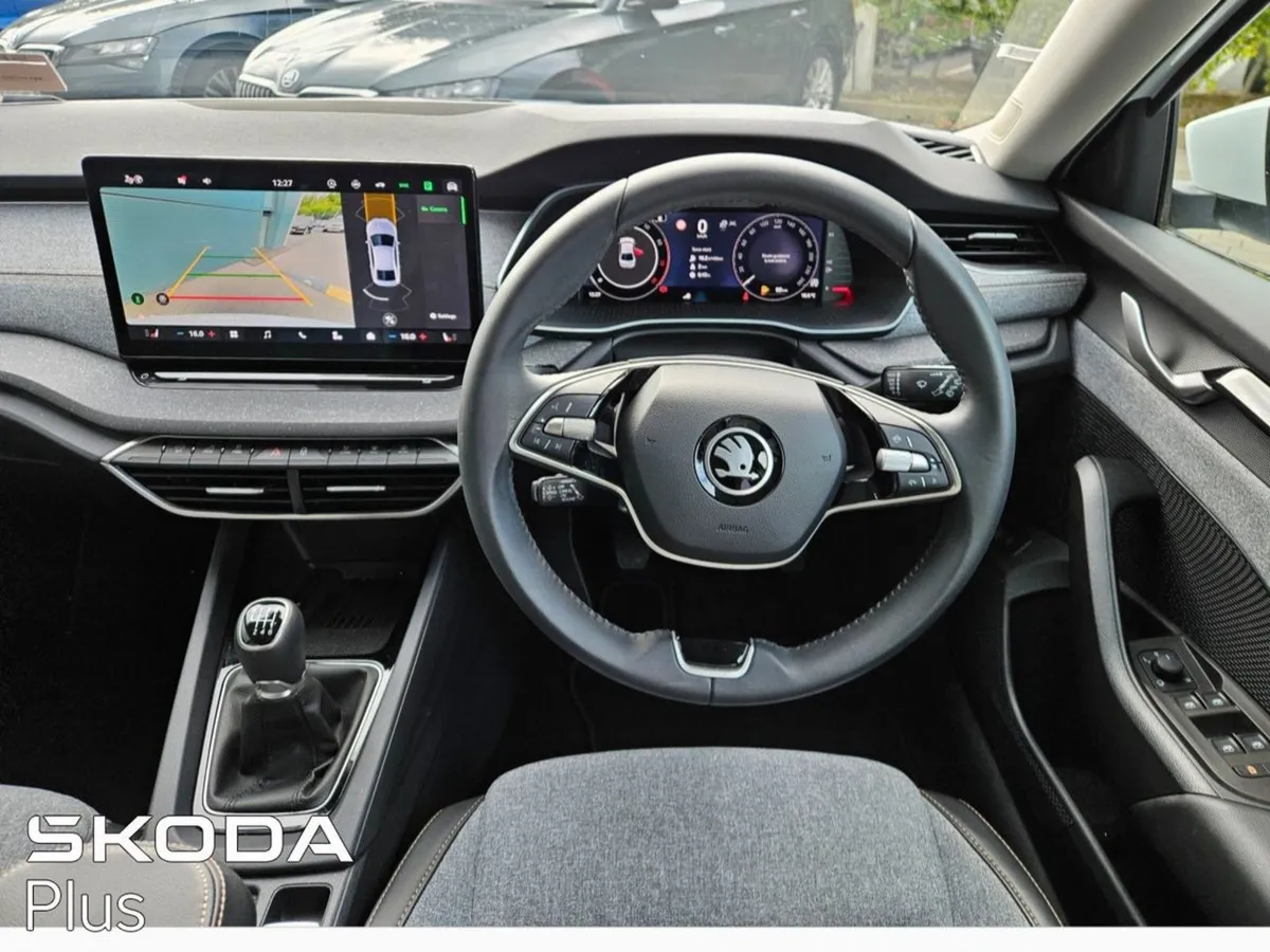 Skoda Octavia (98) Selection box 1.5tsi 115HP - Image 2