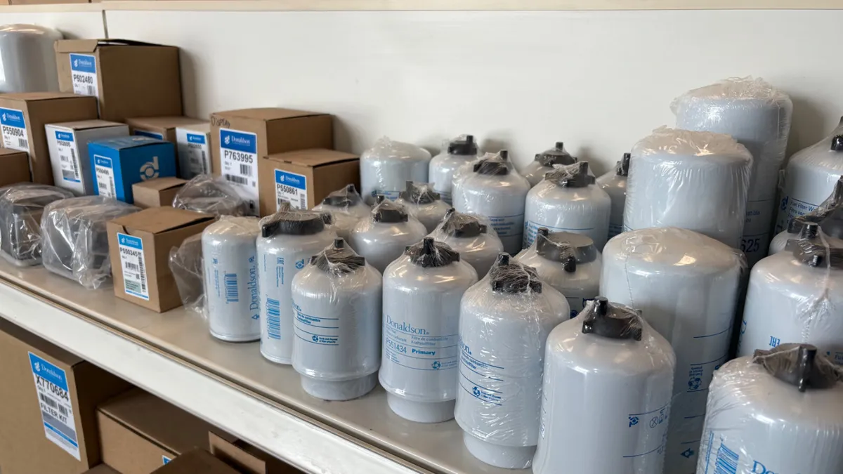 Donaldson Filters Job Lot - Image 3