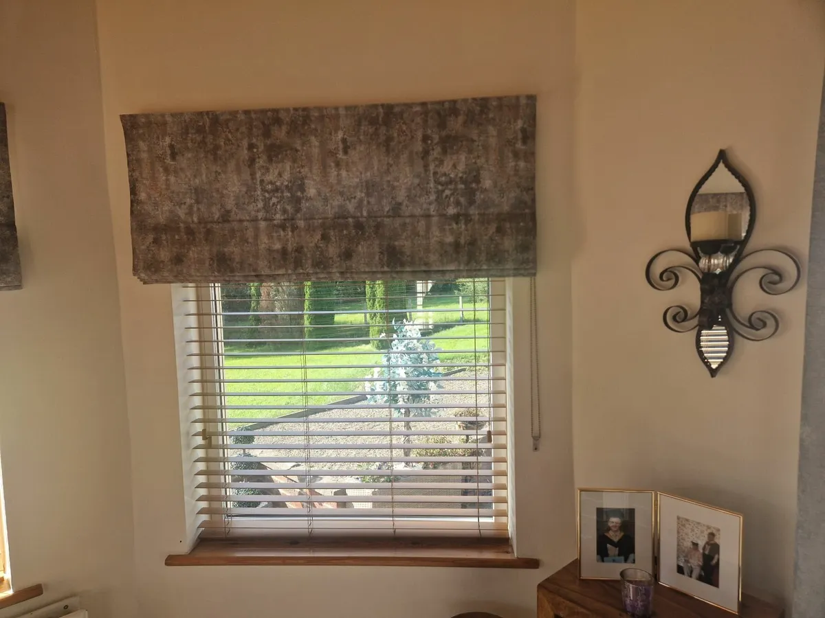 Roman blinds - Image 1