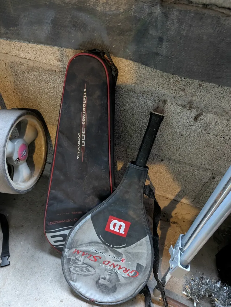 Tennis and badminton Rackets