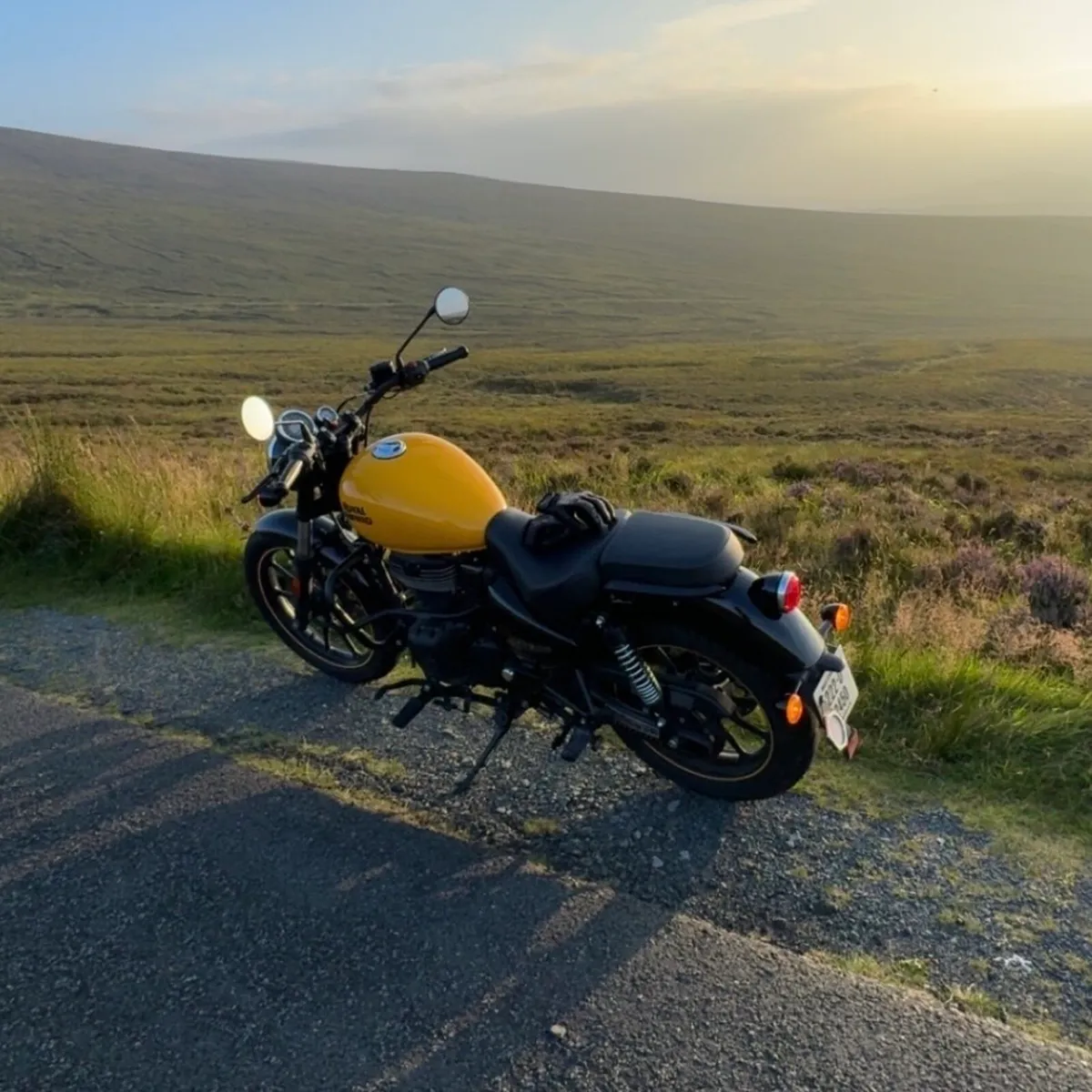 Royal Enfield Meteor 350 - Image 3
