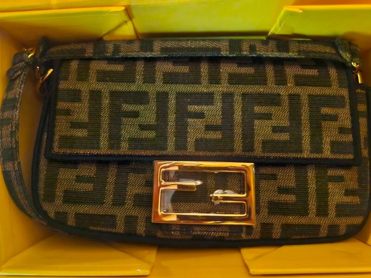 Fendi bag - Image 4