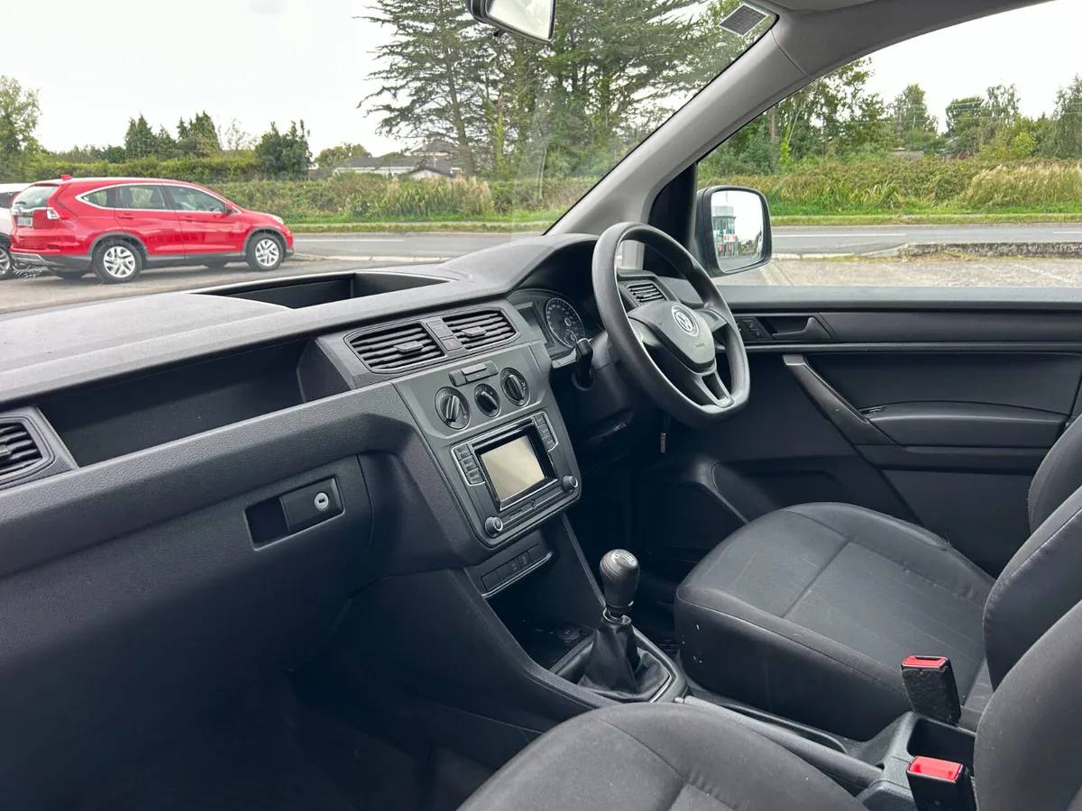 Volkswagen Caddy DOE 06/26 LOW KMS. - Image 4
