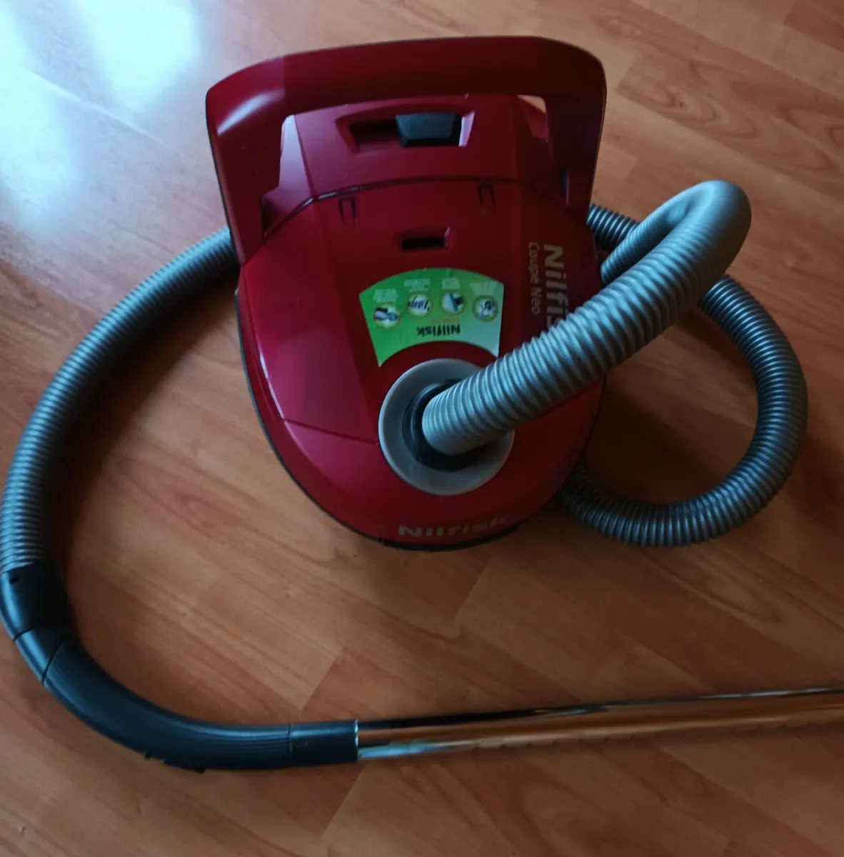 Nilfisk Vacuum Cleaner - Image 2