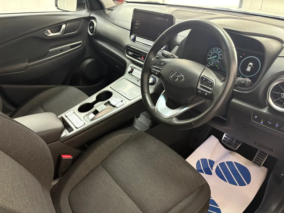 2021 Hyundai KONA EV Premium 64Kwh - Image 3