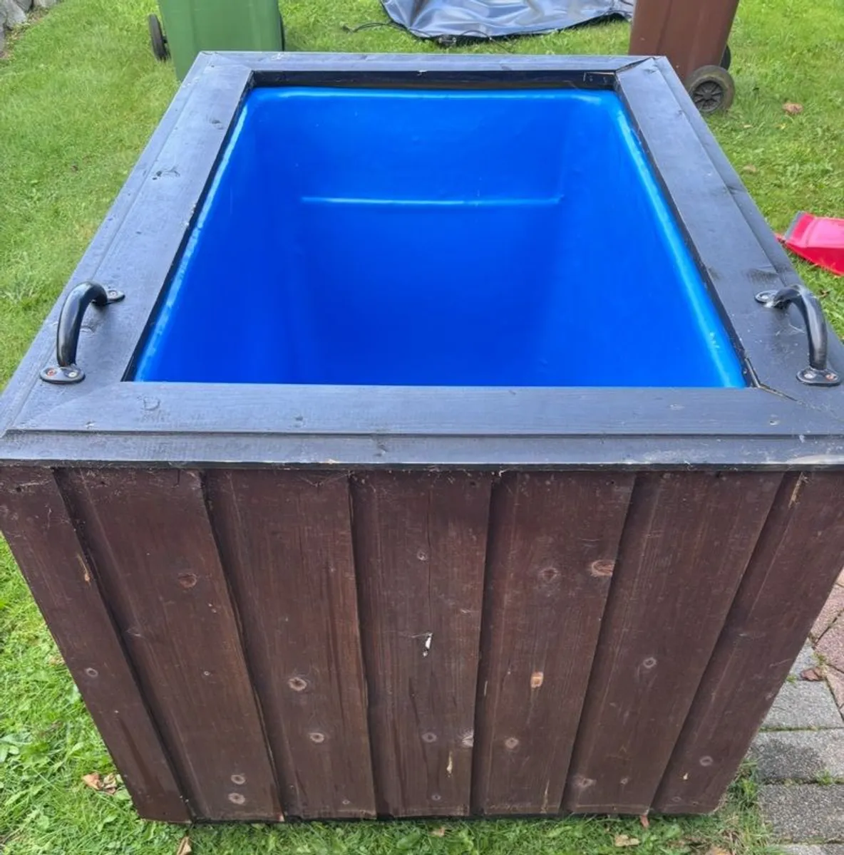Ice Bath - Image 3