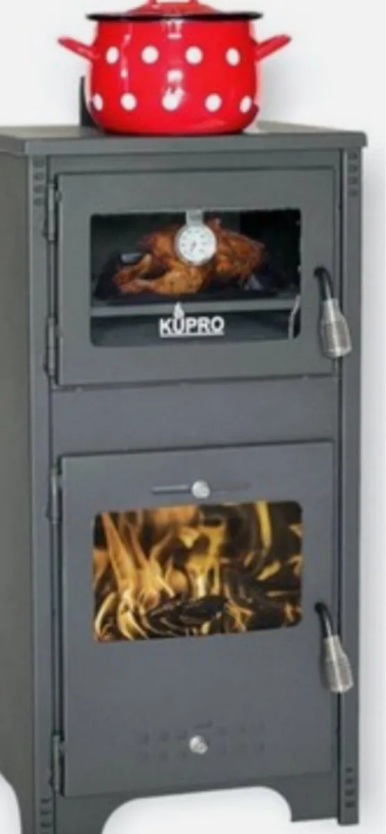 STOVE WITH OVEN AND HOTPLATE - Image 1