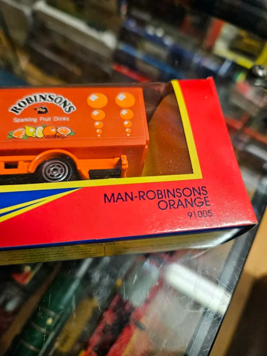 Corgi MAN Robinsons Truck - Image 2