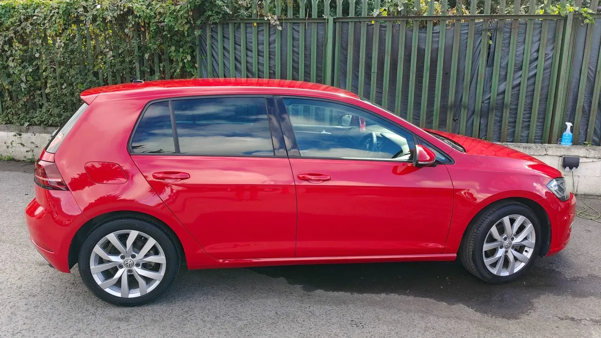 Volkswagen Golf 2017 - Image 1