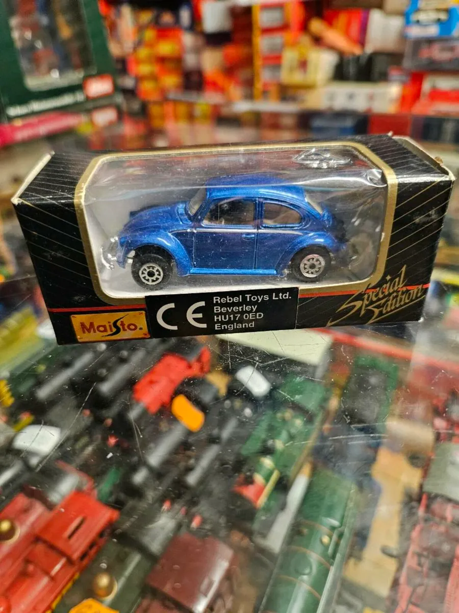 Corgi Maisto VW Beetle - Image 1