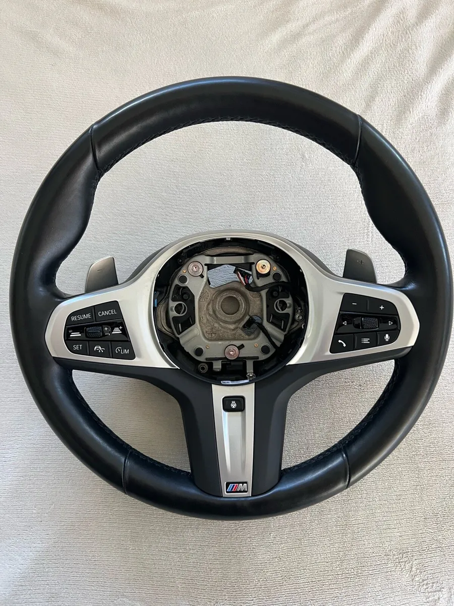 Steering wheel bmw g30 lci