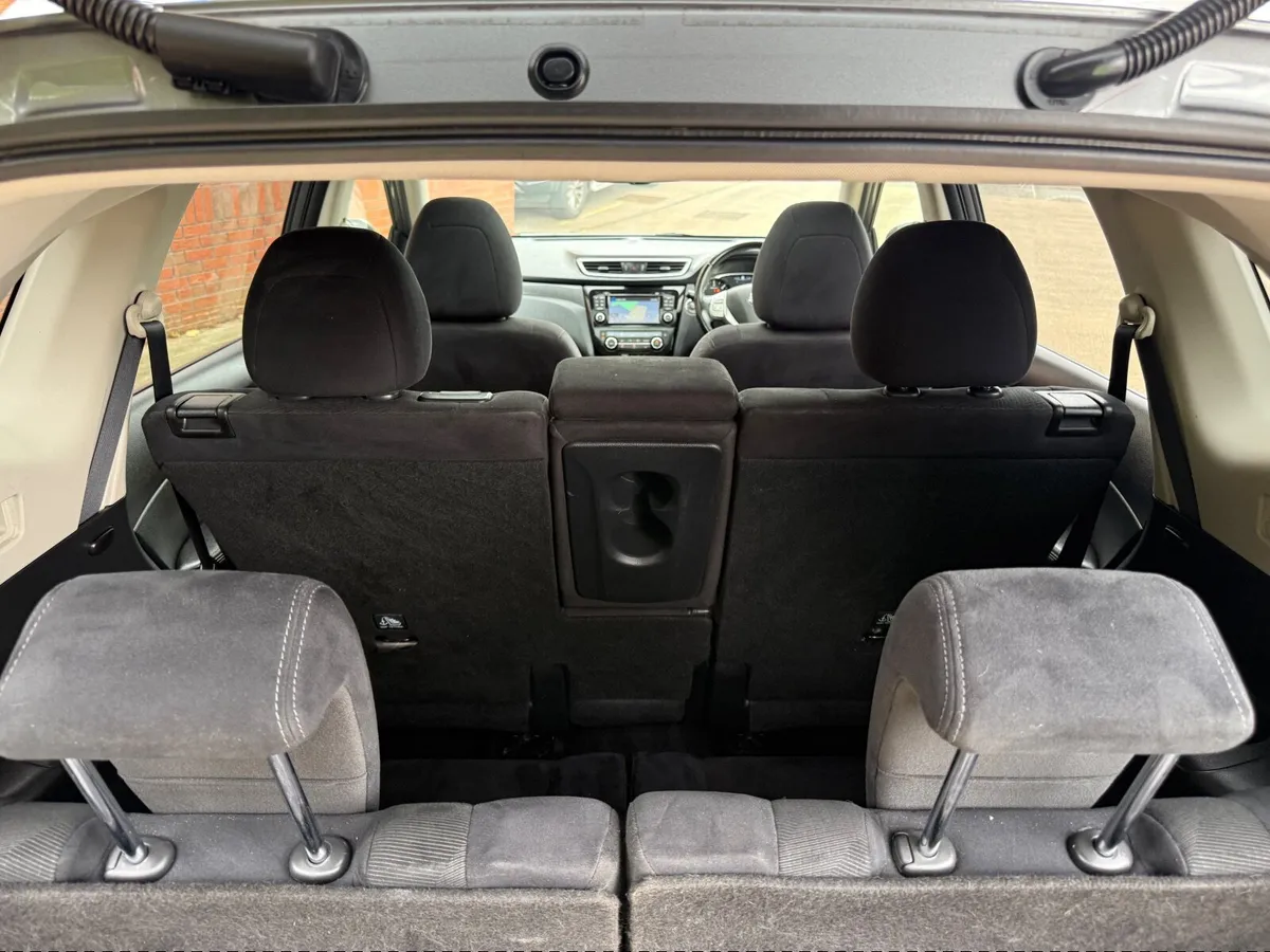 Nissan X-Trail 2017 1.6 DCI / 4WD / 7 SEATS / SPEC - Image 4