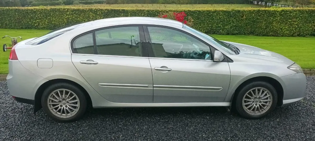 12 Renault Laguna  New Nct Aug 26 - Image 2