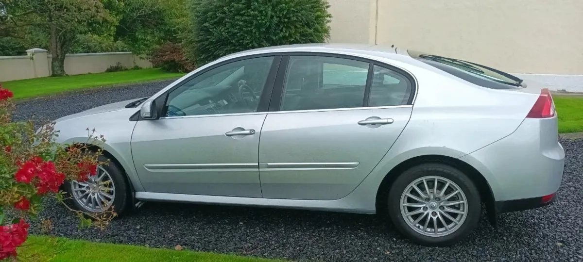 12 Renault Laguna  New Nct Aug 26 - Image 4