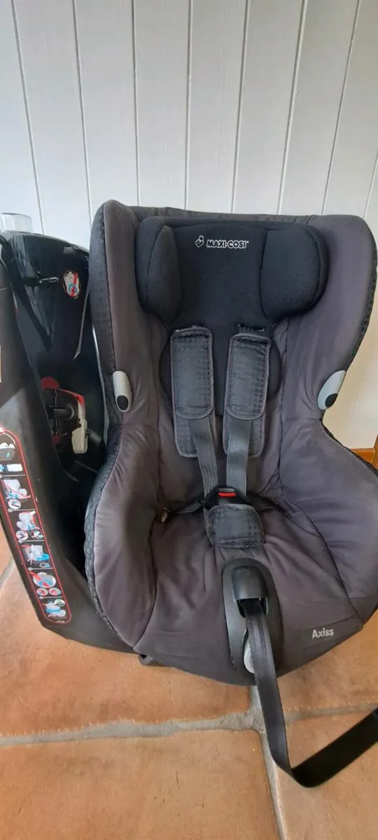 Maxi cosi Axiss carseat - Image 2