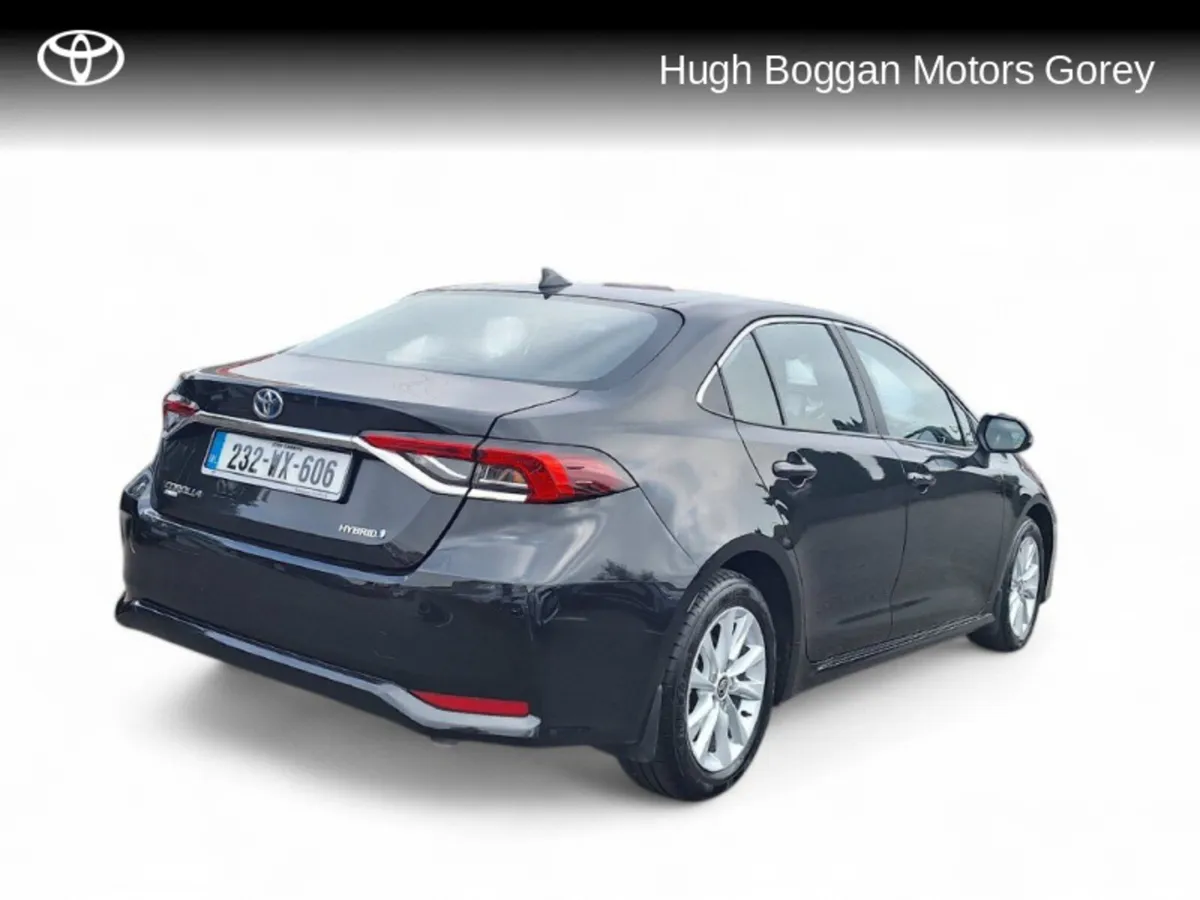Toyota Corolla LUNA SALOON 4DR AUTO - Image 2