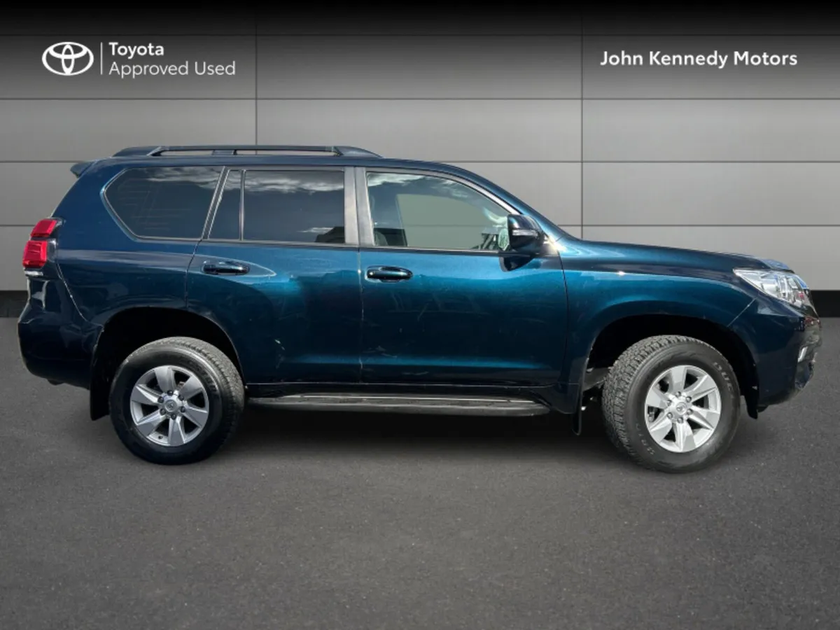 Toyota Land Cruiser LWB COMMERCIAL 4DR - Image 3