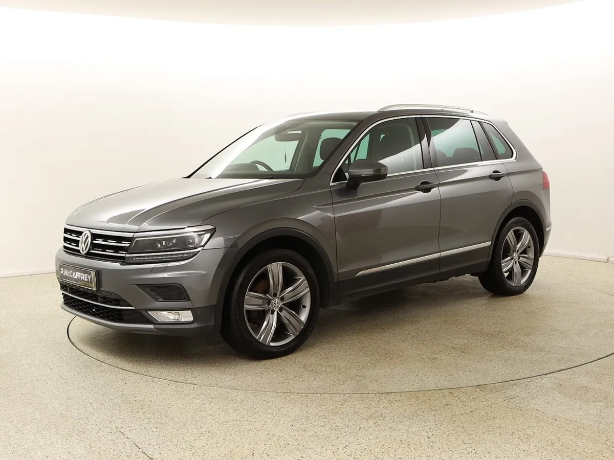 17 VOLKSWAGEN TIGUAN 2.0 TDI SEL 150 BHP PAN ROOF - Image 3