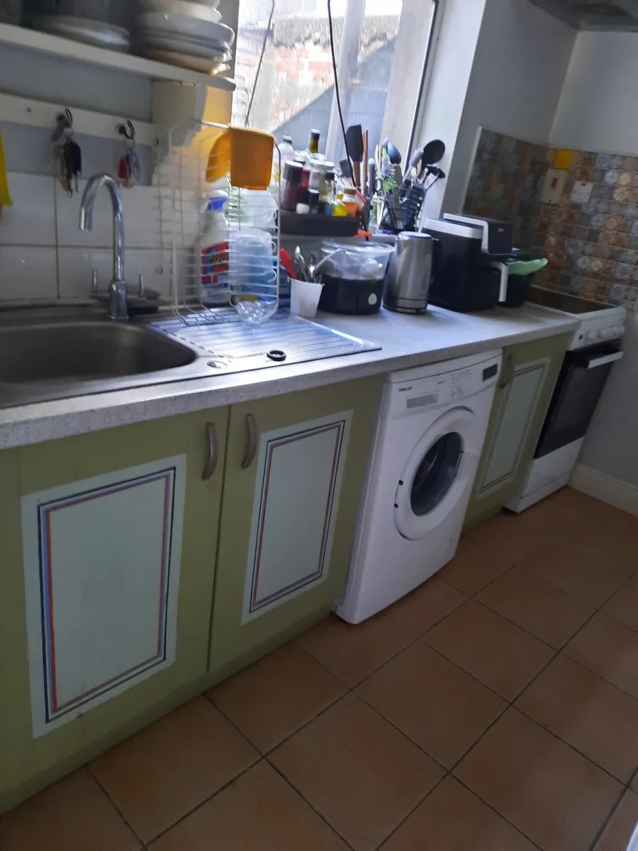 Kitchen - Image 4